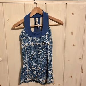 Lululemon beachy blue scoop neck tank size 4